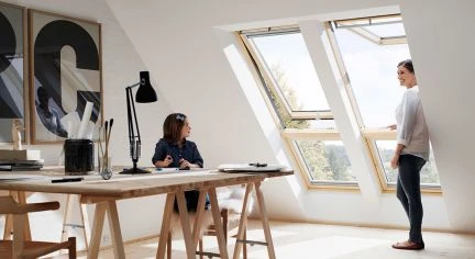 Фото Продажа и монтаж мансардных окон velux