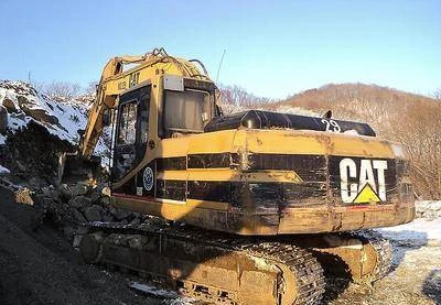 Фото Гусеничный экскаватор CAT 320