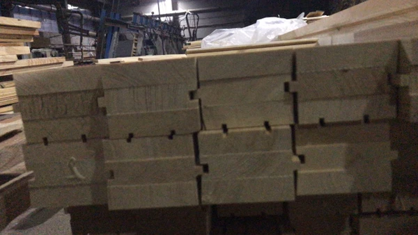 Фото палубный брус из сосны и лиственницы