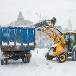 Фото №2 Расчистка и уборка снега спец техникой, вывоз самосвалами.