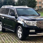 Аренда Toyota Land Cruiser 200 с водителем