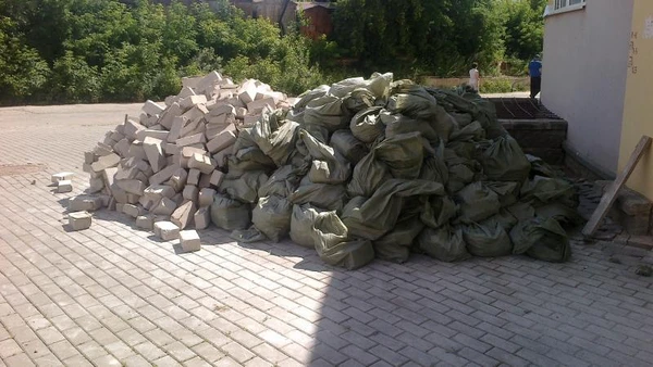 Фото Вывоз мусора самосвалами