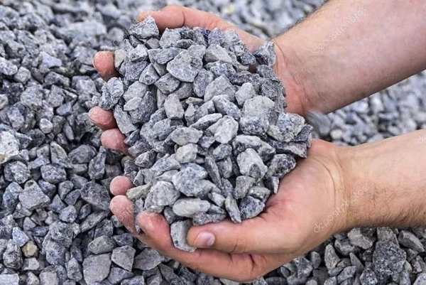 Фото Гранитный щебень 5–20, 20–40, 40–70, 70–150 мм с доставкой по СПб и ЛО