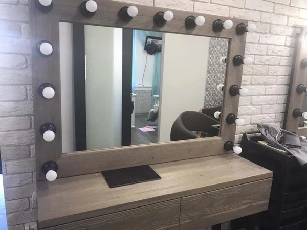Фото Стелажи, зеркала 