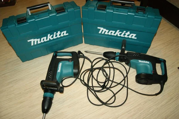 Фото Отбойный молоток МАКIТА HМ1203С 