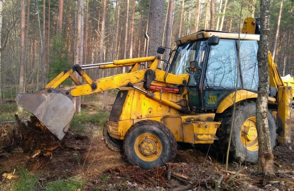 Фото Аренда экскаватора погрузчика