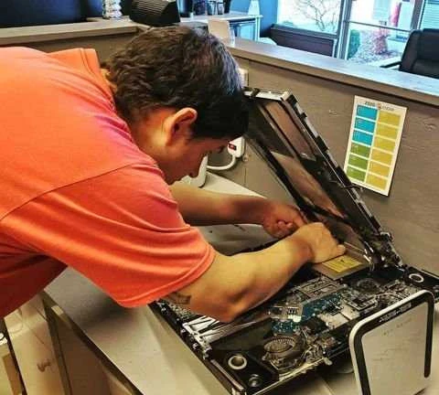 Фото Ремонт компьютеров и Ноутбуков установка Windows