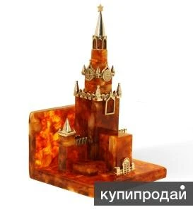 Фото Сувенир-визитница "Кремль" из балтийского янтаря