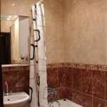 Фото №2 Сдаю 2-комн. квартиру на пр. Ленина, 65, посуточно (на часы, ночь, сутки)