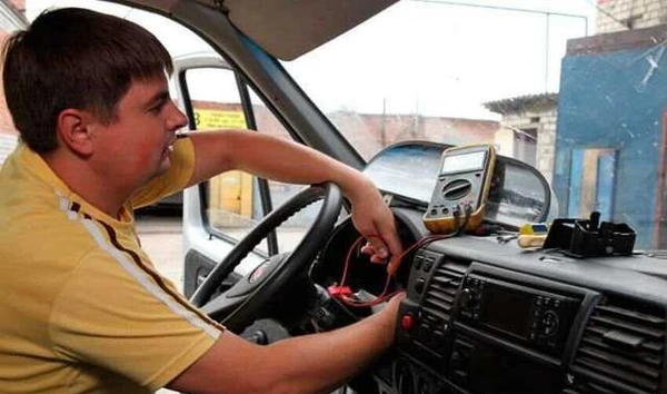 Фото Установка Глонасс и GPS / Установка GPS трекера