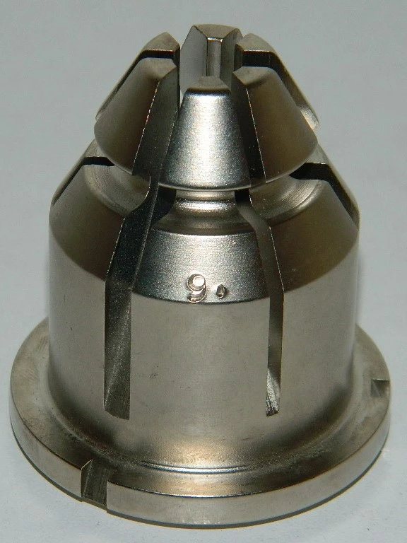Фото Цанговый патрон массивный 9/13 мм конус под СОЖ для фрезерного станка