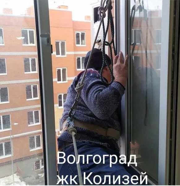 Фото Установка сплит-систем в Волгограде, закладка трасс.