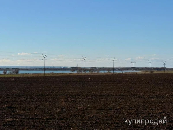 Фото Продам участок в Крыму рядом с озером