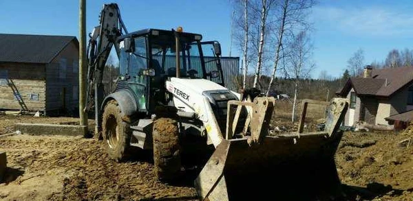 Фото Аренда экскаватора-погрузчика terex-860