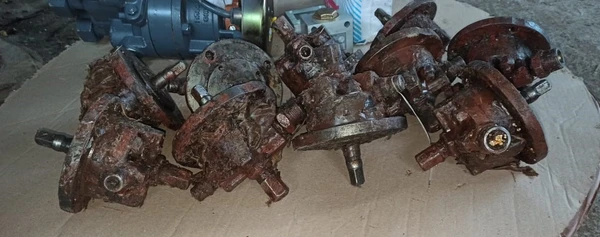 Фото Насос масляный компрессора КТ-7