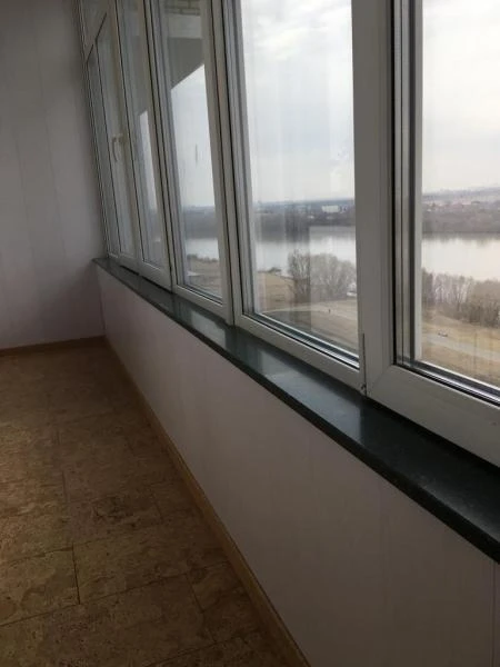 Фото подоконники из искусственного камня в Омске