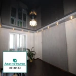 фото Натяжные потолки цветные глянцевые Омск