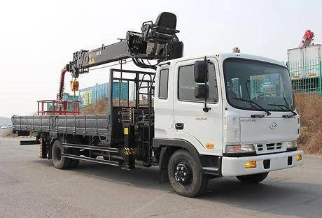 Фото Hyundai HD120 с манипулятором HIAB 160 T