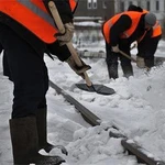 Фото №5 Уборка снега с крыши
