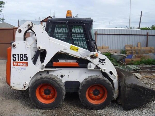 Фото Услуги мини-погрузчика Bobcat