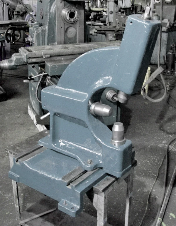 Фото Люнет 1А64 кулачковый, подвижный