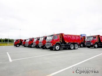 Фото Перевозка самосвалами Вольво 