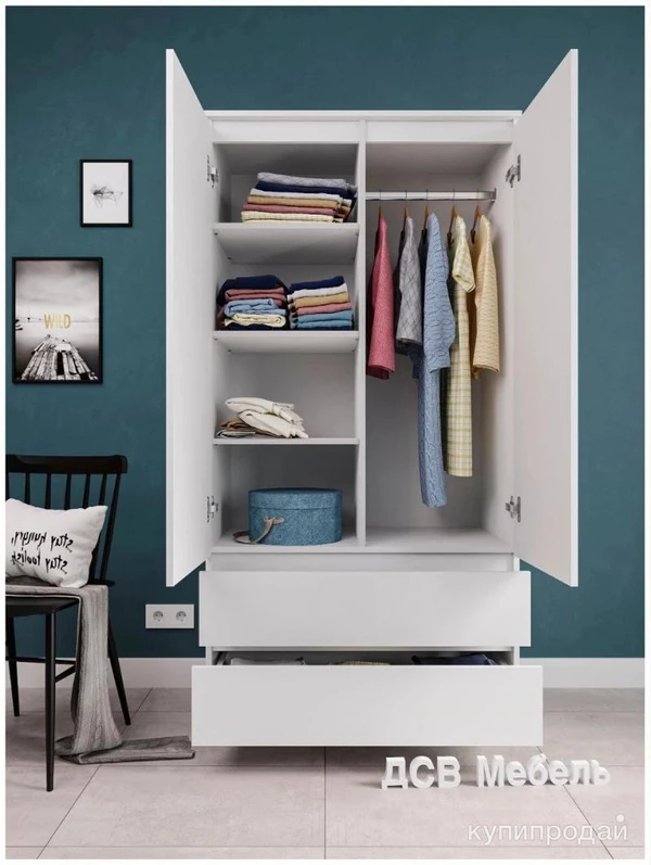 Фото Новые белые шкафы и камоды.