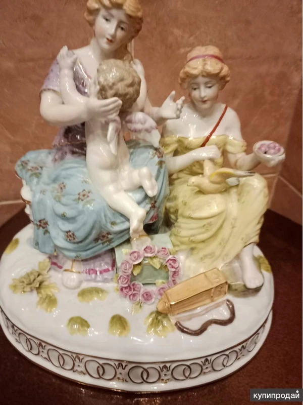 Фото Статуэтка фарфоровая 22х24 см Volkstedt Германия