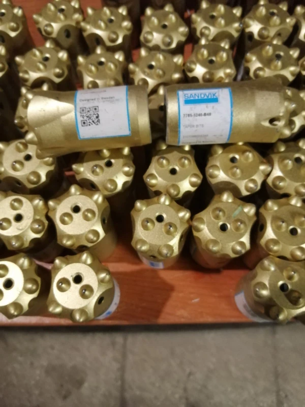 Фото Коронка буровая Митцубиси 41х25 ( Mitsubishi Т25Р41ВВВ06Z ), Коронка бурова Sandvik 40х25