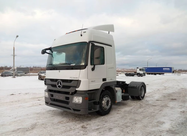 Фото Тягач Mercedes-Benz Actros 3 1841 LS (новый, 2017 год)