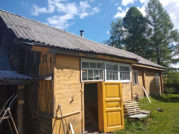 Фото снос дома и вывоз мусора.