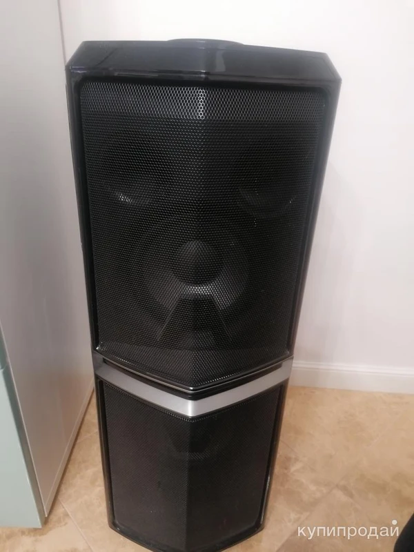 Фото Продаю портативную колонку Lg