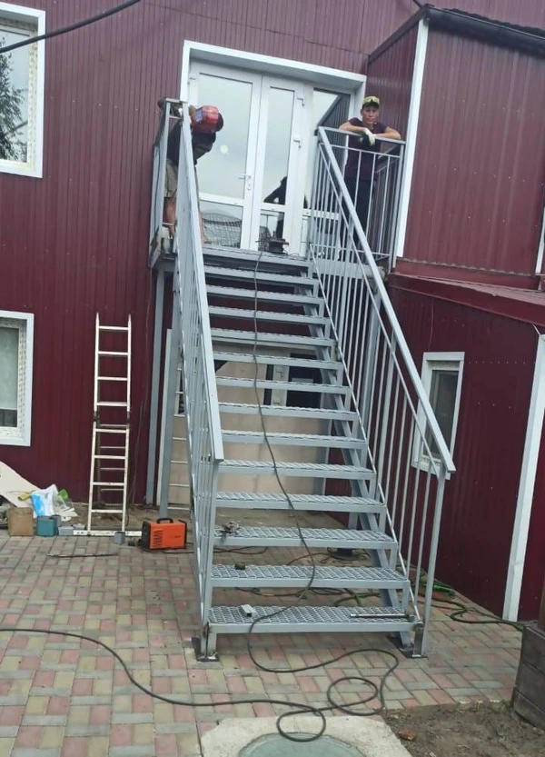 Фото Изготовление, монтаж пожарных эвакуационных лестниц