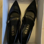 Фото №3 Туфли guess zands оригинал