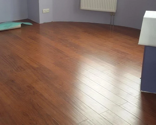Фото укладка ламината