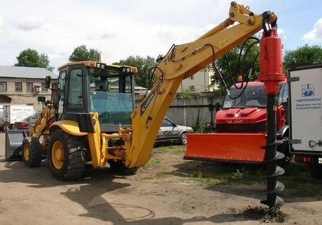 Фото Услуги ямобура с экскаватором-погрузчиком JCB, автокранов