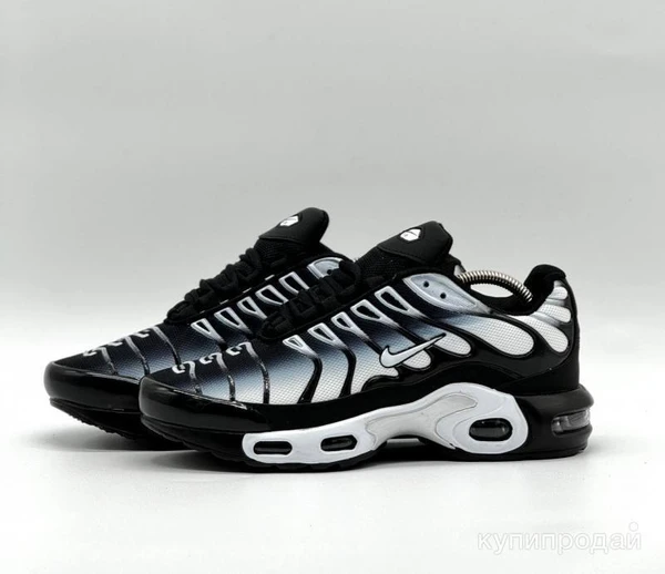 Фото Кроссовки Nike Air Max Tn Plus