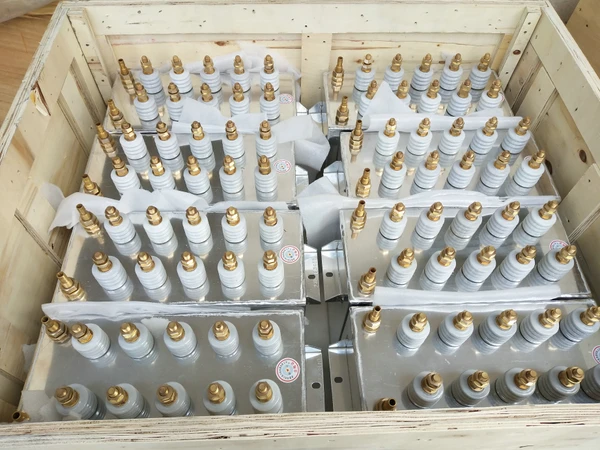 Фото Конденсатор RFM0.75-2000-1S