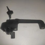 Ручка двери, артикул 80-6105300 (левая с ключом)