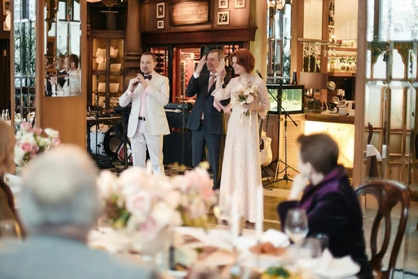 Фото Ведущий (тамада) на свадьбу в Дмитрове + DJ + Звук + Свет