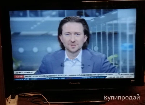 Фото Panasonic TX-R37LZ80K