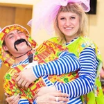Фото №3 Ведущая(тамада) + музыкальное сопровождение (DJ)