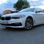 BMW 530i 2017 год с водителем