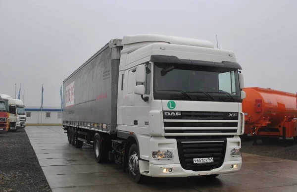 Фото Тягач DAF XF 105.410 4х2