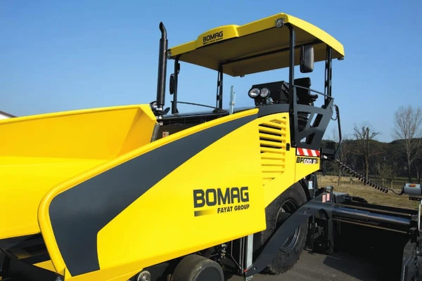 Фото Аренда асфальтоукладчика Bomag BF 600 P HCE