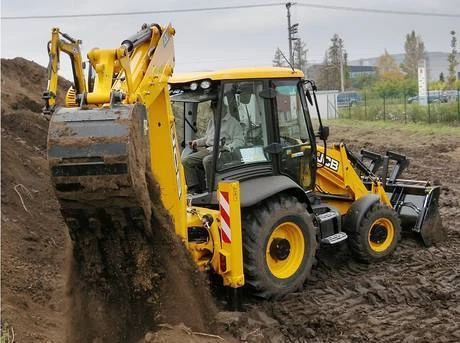 Фото Услуги экскаватора-погрузчика JCB 3CX