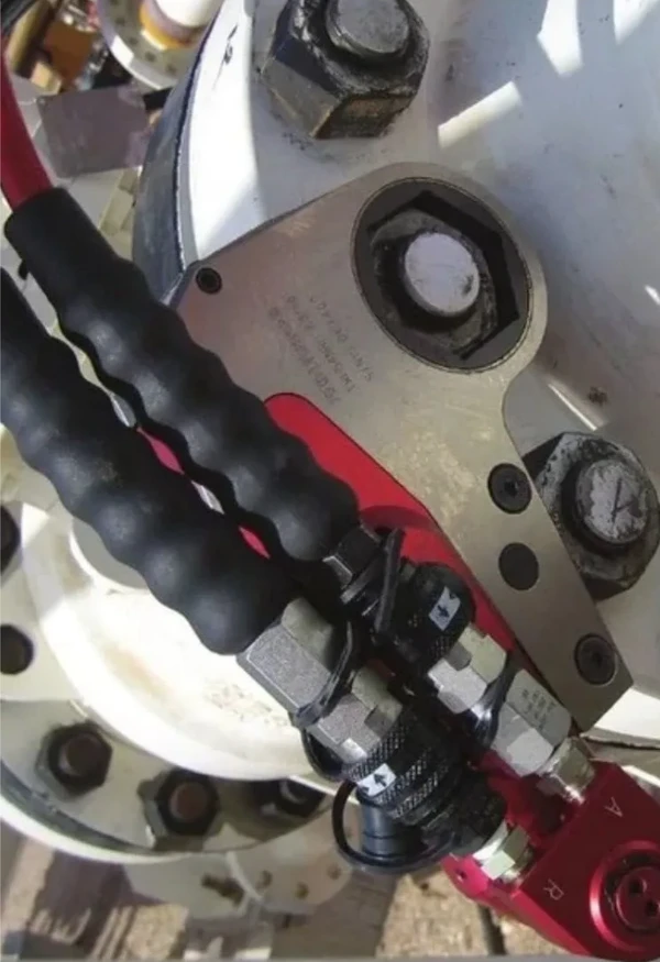 Фото Кассетный гидравлический ключ Hi-force twh120n