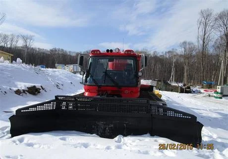 Фото Ратрак Pisten Bully 300 W Kandahar