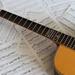 Уроки игры на гитаре (первое занятие бесплатно)