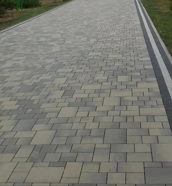 Фото Укладка тротуарной плитки
